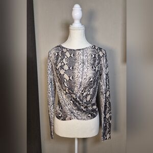 5 For $25✨️ Dynamite Womens Size Small Snake Print Longsleeved Blouse Shirt
